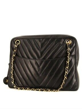 Chanel Black Quilted Leather Shoulder Bag with Gold Chain